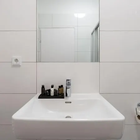 アパート Suite, Self Check-in By Hm *