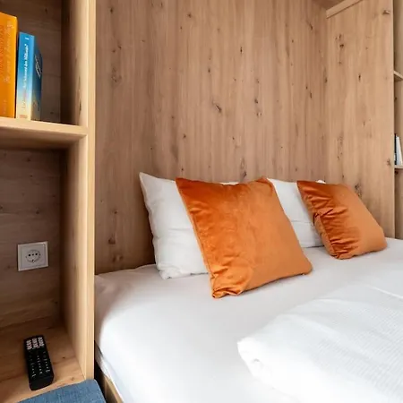 Suite, Self Check-in By Hm アパート